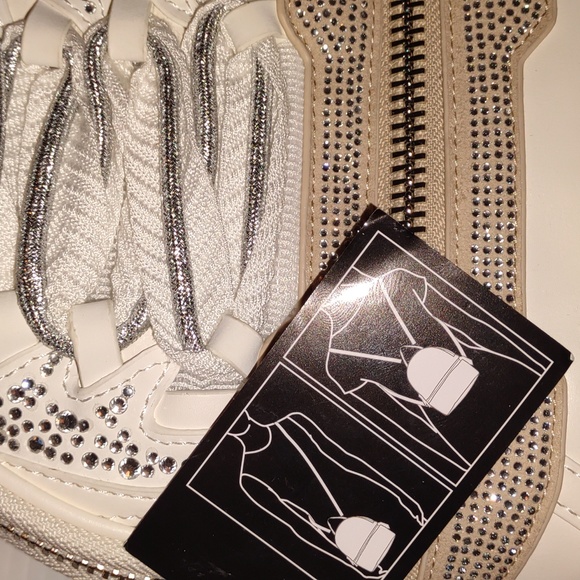 STEVE MADDEN BROARING Bag in Multi-White - Picture 10 of 15